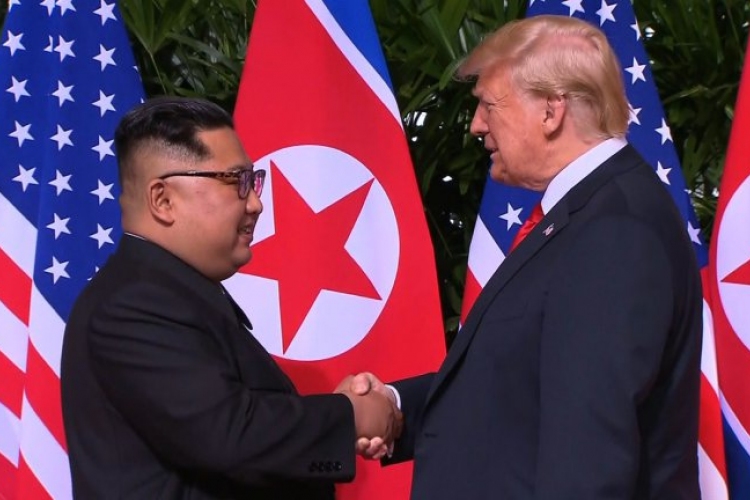 Észak-koreai delegáció tárgyal Washingtonban a következő Trump-Kim csúcstalálkozóról 