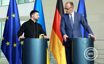 Zelenszkij: április végéig befejezik a Barátság kőolajvezeték javítását