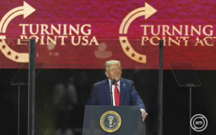 Donald Trump: Charlie Kirk neve örökké élni fog a legnagyobb amerikai patrióták krónikáiban