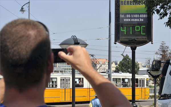 Hőség - Életbe lépett a hőségriadó