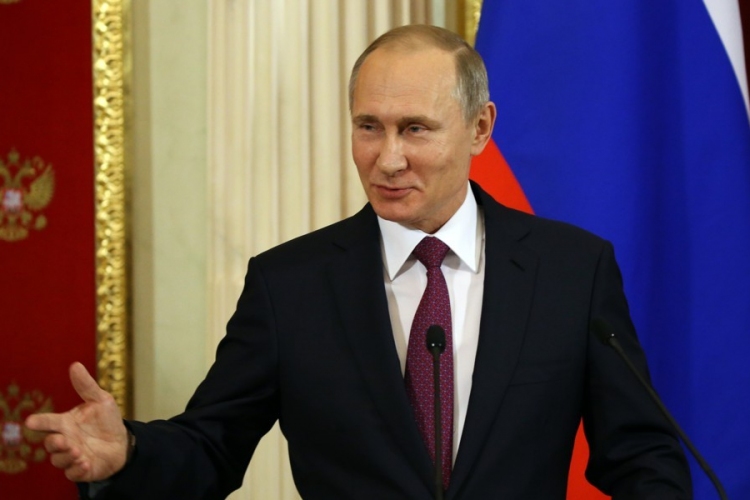 Putyin: sikerült munkakapcsolatot létesíteni az amerikai elnökkel