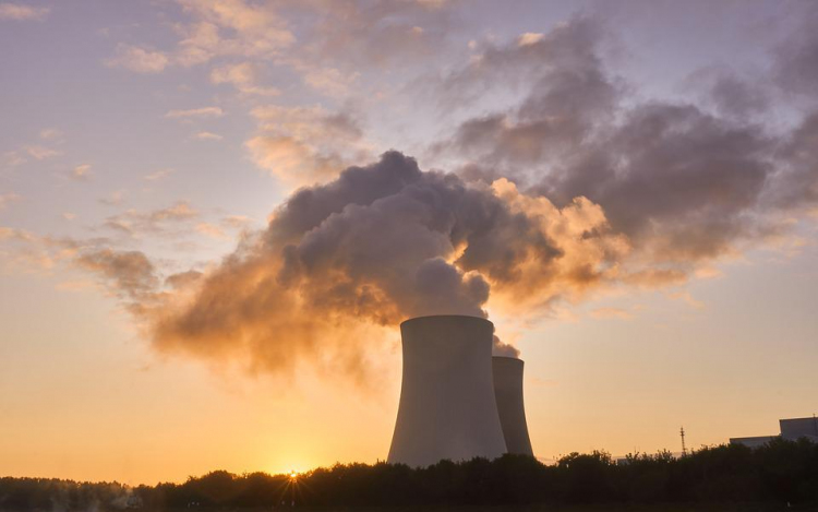 Az atomenergiát és a földgázt is fenntartható energiaforrásnak minősítette az EP